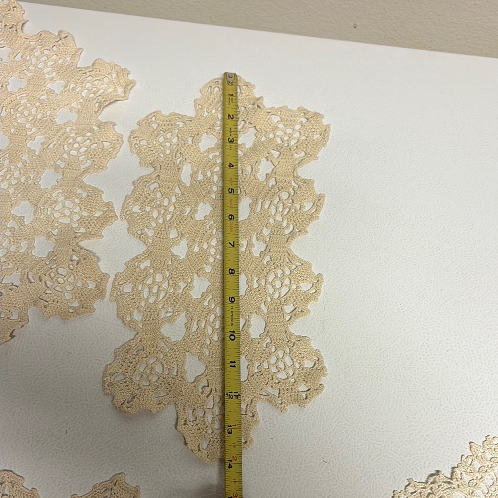 Vintage Crochet Doilies Set in Cream Set of 8 - Picture 15 of 16